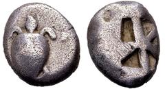 The Lundahl collection (1955-1995) Aegina, Aegina. Ca. 480-457 BC. AR stater, 11.91 g. Sea turtle / skew pattern within incuse square. Milbank, pl. 1, 13. Very fine.
