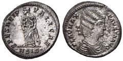 Roman Empire coins ROMANE IMPERIALI - Fausta (moglie di Costantino I) - AE 3 (Siscia) - Busto drappeggiato a d. /R Fausta stante di fronte con la testa a s. con in braccio Costantino II e Costanzo C. 
