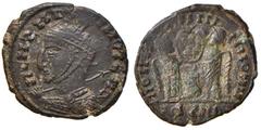 Roman Empire coins ROMANE IMPERIALI - Costantino I (306-337) - Follis ridotto - Busto corazzato a s., con elmo sormontato da cimiero, lancia e scudo /R Due Vittorie posano uno scudo inscritto su un al
