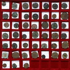 Ancient coins Rome - Collections Roman Empire, collection of late Roman coins from, among others, Crispus, Constantius II, Constantius Gallus, Valens, Valentinian I, Valentinian II, Theodosius, Honori