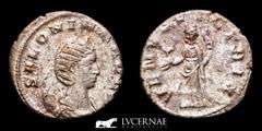 Roman Empire Roman Empire - Salonina during the Gallienus sole reign (260-268 A.D.) BI Silvered antoninanus (3.14 g. 20 mm.), Rome mint. 261-262 A.D. SALONINA AVG - diademed and draped bust of Salonin