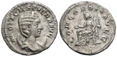 RÖMER, KAISERZEIT. Otacilia Severa 244-248, Antoninian 246-248, Rom. Av.: M OTACIL SEVERA AVG, drapierte Büste mit Diadem auf Mondsichel nach rechts. Rv.: CONCORDIA AVGG, Concordia sitzt mit Patera un