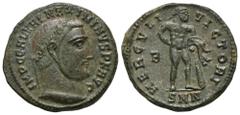 RÖMER, KAISERZEIT. Maximinus Daia 310-313 als Augustus, Follis 311-313, Nicomedia. Av.: IMP C GAL VAL MAXIMINVS P F AVG, belorbeerter Kopf nach rechts. Rv.: HERCVLI VICTORI // B // SMN, Herkules mit L