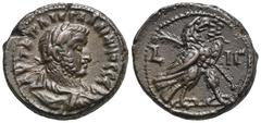 RÖMER, PROVINZIALPRÄGUNGEN, AEGYPTUS Alexandria, Gallienus 253-268, Tetradrachme 265-266. Av.: AVT K Π ΛIK ΓAΛΛIHNOC CEB, drapierte, gepanzerte und belorbeerte Büste nach rechts. Rv.: L-IΓ, Adler mit 