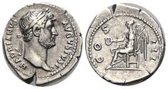RÖMER, KAISERZEIT. Hadrianus 117-138, Denar 125-128, Rom. Av.: HADRIANVS AVGVSTVS, drapierte und belorbeerte Büste nach rechts. Rv.: COS III, Victoria mit Kranz und Palmzweig sitzt nach links. 3,17 g.
