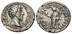 RÖMER, KAISERZEIT. Marcus Aurelius 161-180, Denar 161, Rom. Av.: IMP M AVREL ANTONINVS AVG, Kopf nach rechts. Rv.: PROV DEOR TR P XV COS III, Providentia mit Füllhorn und Globus nach links stehend. 3,