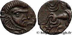 Celtic coins CORIOSOLITÆ (Area of Corseul, Cotes d'Armor) Type : “Petit billon” armoricain  Date : c. 80-50 AC.  Mint name / Town : Saint-Brieuc (22)  Metal : billon  Diameter : 12,5  mm Orientation d