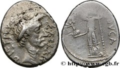 JULIUS CAESAR Type : Denier  Date : février - mars  Date : 44 AC.  Mint name / Town : Rome  Metal : silver  Millesimal fineness : 950  ‰ Diameter : 18,5  mm Orientation dies : 12  h. Weight : 3,99  g.