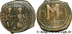 JUSTIN II et SOPHIE (15/11/565-5/10/578) Follis 573-574 N° bby_208249 Date : 573-574 Nom de l'atelier : Theoupolis (Antioche) Métal : cuivre Diamètre : 31mm Axe des coins : 6h. Poids : 12,49g. Degré d