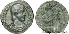 JULIEN II LE PHILOSOPHE (6/11/355-26/06/363) Flavius Claudius Julianus César (6/11/355-02/360) Maiorina réduite, (PB, ئ 3) 355-357 N° brm_123351 Date : 355-357 Nom de l'atelier : Siscia Métal : cuivre