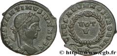 CONSTANTIN II (1/03/317-04/340) Flavius Claudius Julius Constantinus César (1/03/317-9/09/337) Centenionalis ou nummus 320-321 N° brm_199042 Date : 320-321 Nom de l'atelier : Arles Métal : cuivre Diam