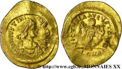 JUSTINIEN Ier(1/08/527-14/11/565) Tremissis N° v20_0094    Date : 527-565 Nom de l'atelier : Constantinople Métal : or Diamètre : 18,5mm Axe des coins : 6h. Poids : 1,53g. Etat de conservation : SUP P