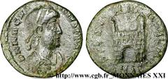 MAGNUS MAXIMUS(25/08/383-28/08/388)Magnus Maximus Nummus, (PB, ئ 4) N° v21_3833    Date : 387-388 Nom de l'atelier : Vénétie et Istrie, Aquilée (Aquileia) Métal : cuivre Diamètre : 13,5mm Axe des coin