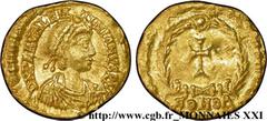 VALENTINIEN III(23/10/425-16/03/455)Placidius Valentinianus Tremissis N° v21_3863    Date : c. 450 Nom de l'atelier : Rome ou Flaminie, Ravenne, (Ravenna) Métal : or Diamètre : 13,5mm Axe des coins : 