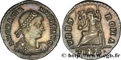 Coinage of the Late Empire GRATIAN Silique 375-378 Trèves silver (18mm, 1,92g, 12h) Obverse : D N GRATIA-NVS P F AVG Buste diadémé, drapé et cuirassé de Gratien à droite vu de trois quarts en avant (A
