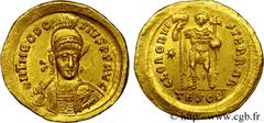THEODOSE II(10/01/402-28/07/450)Flavius Theodosius Solidus N° v24_0802    Date : 424-425 Nom de l'atelier : Macédoine, Thessalonique Métal : or Diamètre : 21,5mm Axe des coins : 5h. Poids : 4,45g. Deg