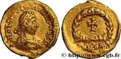 Roman coins VALENTINIAN III Type : Tremissis  Date : c. 450  Mint name / Town : Rome ou Ravenne  Metal : gold  Millesimal fineness : 1000  ‰ Diameter : 14  mm Orientation dies : 6  h. Weight : 1,43  g