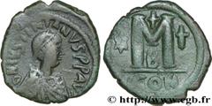 JUSTINIEN Ier(1/08/527-14/11/565) Follis N° v32_0745    Date : 527 Nom de l'atelier : Constantinople Métal : cuivre Diamètre : 31,5mm Axe des coins : 7h. Poids : 17,55g. Degré de rareté : R1 Etat de c