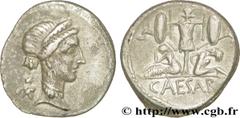 JULES CESAR(13/07/100-15/03/44 avant J.-C.)Caius Julius Cوsar Denier N° v36_0347    Date : 45 AC. Nom de l'atelier : Espagne, avec César Métal : argent Diamètre : 18mm Axe des coins : 10h. Poids : 3,8