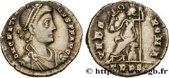 Roman coins GRATIAN Type : Silique  Date : 375-378  Mint name / Town : Trèves  Metal : silver  Millesimal fineness : 900  ‰ Diameter : 17,5  mm Orientation dies : 12  h. Weight : 1,84  g. Obverse lege