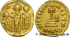 HERACLIUS, HERACLIUS CONSTANTIN et HERACLONAS(4/07/638-11/01/641) Solidus N° v38_1407    Date : 632-635 Nom de l'atelier : Constantinople Métal : or Diamètre : 20,5mm Axe des coins : 6h. Poids : 4,45g