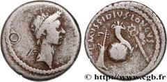 Roman coins JULIUS CAESAR Type : Denier  Date : 40 AC.  Mint name / Town : Rome  Metal : silver  Millesimal fineness : 950  ‰ Diameter : 17,5  mm Orientation dies : 9  h. Weight : 3,89  g. Rarity : R2