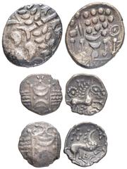 CELTIC. Britain. Lot of 3 coins : Durotriges. Cranborne Chase Stater 58-43 BC ; Iceni. Unit or Quinarius early-mid 1st century BC (2 ex.). Total (3). Van Arsdell 1235-1241 ; Van Arsdell 711, 762-771. 