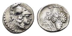 GREEK COINS CILICIA. Soloi.(Circa 350-300 BC).Obol. Obv : Head of Athena to right, wearing crested Corinthian helmet. Rev : ΣOΛEΩN. Bunch of grapes on stalk with leaf and tendrils. BMC 33 var. SNG Par