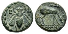Greek Coins IONIA.Ephesus.(2nd-1st Century. BC).Ae. Obv : E-Φ. Bee within laurel wreath. Rev : MHINOΦIΛOΣ. Stag grazing right, quiver above. Condition : Nice green patina.Very fine. Weight : 4.4 gr Di