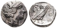 Antike Münzen Antike Griechen Attika Athen, Tetradrachme (17,09 g), 454-404 v. Chr. Av.: Kopf der Athena nach rechts. Rev.: Eule mit zugewandtem Kopf nach rechts, links daneben Olivenzweig und Halbmon