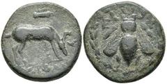 Ancient Coins Ionien Ephesos. Æ (3,29g), ca. 190-150 v. Chr., Magistrat Solon Av: Biene. Av: Hirsch nach rechts. SNG von Aulock 1842var., ss. Aus einer rheinischen Privatsammlung. Erworben in den 1980