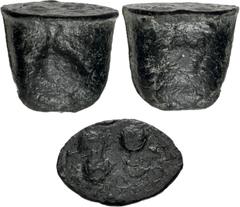 Greek SICILY, Akragas. Circa 440-430 BC. Cast Æ Trias – Tetronkion (19mm, 14.03 g). Eagle standing left / Crab. Four pellets (mark of value) on base. Westermark, Coinage 525A; CNS 1; HGC 2, 126. Dark 