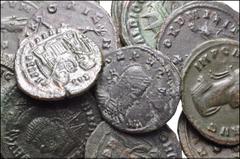 ROMAN. Imperial. Lot of Seventeen (17) Antoniniani and Imitative Folles from Probus to Maximianus. Includes: Antoniniani: Probus (3) // Aurelian (5) // Severina // Diocletian (3) // Maximianus (3) // 