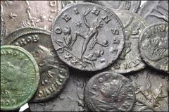 ROMAN. Imperial. Lot of Twenty-one (21) Æ from Gallienus to Constantine II. Includes: Gallienus. Antoninianus (3) // Aurelian. Antoninianus (3) // Severina. Antoninianus (2) // Probus. Antoninianus (5