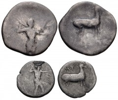 GREEK. Magna Graecia & Sicily. Lot of two (2) silver coins of Kaulonia in Bruttium. All coins: Apollo advancing right, holding branch / Stag standing right. Includes: Circa 425-420 BC. AR Drachm. Cf. 