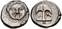 THRACE, Apollonia Pontika. Late 5th-4th centuries BC. AR Drachm (13mm, 2.86 g, 7h). Facing gorgoneion / Upright anchor; A to left, crayfish to right. Topalov, Apollonia 45; SNG BM Black Sea 160–1. Goo