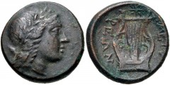 MEGARIS, Megara. Late 3rd-early 2nd centuries BC. Æ Tetrachalkon (21mm, 8.20 g, 5h). Laureate head of Apollo right, quiver over shoulder / Kithara with five strings; star above. BCD Peloponnesos 32; H