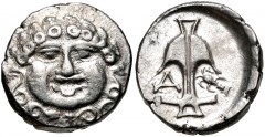 THRACE, Apollonia Pontika. Late 5th-4th centuries BC. AR Drachm (13mm, 2.86 g, 11h). Facing gorgoneion / Upright anchor; A to left, crayfish to right. Topalov, Apollonia 45; SNG BM Black Sea 160–1. Go