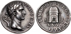 ITALY. Julius Caesar. 100-44 BC. AR Medal (25mm, 9.53 g, 6h). By an uncertain artist. Manufactured circa 16th century. IVLIVS CAES, laureate head of Caesar right; lituus behind / FINIS REI PV • RO • A