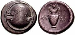 Estimate $300 BOEOTIA, Thebes. Circa 395/390-338 BC. AR Stater (11.35 gm). Boeotian shield / Amphora; LU left, KI right, grape vine with cluster of grapes above. Hepworth, "The 4th Century BC Magistra