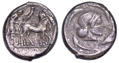 MONETE GRECHE SICILIA - SIRACUSA., Tetradracma, 485-478 a.C. Quadriga lenta guidata verso d. dall'auriga; sopra, Nike in volo a d. incorona i cavalli. R/ Testa della ninfa Aretusa a d., capelli legati