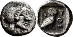 GRIECHISCHE MÜNZEN Attika Athen Hemiobol 500/480 v. Chr. Kopf der Athena / Eule (Steinkauz). 3h. Seltman, Athens, Gruppe G; HGC 1678. 0.40 g.; 8 mm. Tönung Selten Schön - sehr schön