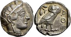 GRIECHISCHE MÜNZEN Attika Athen Tetradrachme 454/404 v. Chr. Kopf der Athena / Eule (Steinkauz), dahinter Olivenzweig und Mondsichel. 9h. Kampmann-Rutten 9 (Datierung 430er-420er v.); Kroll 8; HGC 159