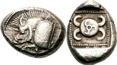 Lykien Unbestimmter Dynast Stater um 480 v. Chr., unbestimmte Münzstätte. 9.70 g. Eberprotome nach l. / Rundschild mit Triskeles auf Tetraskeles in Quadratum incusum. Müseler/Nollé II, 22 Babelon, Tra