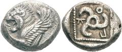 Lykien Dynast Kuprilli Tetrobol 470/440 v. Chr., unbestimmte Münzstätte (Kandyba?). 2.61 g. Geflügelte Löwenprotome nach l. / Triskeles in Quadratum incusum, im Feld Legende Vhb. Babelon, Traité II/2,
