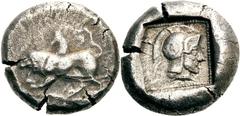 Lykien Unbestimmter Dynast (Kuprilli?) Stater um 470/440 v. Chr., unbestimmte Münzstätte. 8.49 g. Chimäre nach l. / Männlicher Kopf mit attischem Helm (Perseus?) nach r. in Quadratum incusum. SNG Cop.