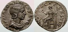 RÖMISCHE MÜNZEN (ROMAN COINS) -Kaiserliche Prägungen -Kaiserliche Prägungen 892. Elagabalus für Julia Soaemias.. Denar. Büste / Venus mit Apfel und Zepter auf Thron, davor Kind. RIC 143; C. 14. 3.17 g
