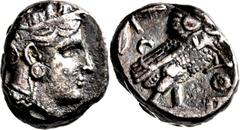 GRIECHISCHE MÜNZEN Attika Athen Tetradrachme 286/267 v. Chr. Kopf der Athena / Eule (Steinkauz), dahinter Olivenzweig und Mondsichel. SNG Cop. 64; HGC 1600. 17.12 g.; Dunkle Tönung Selten Sehr schön A