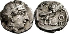 GRIECHISCHE MÜNZEN Attika Athen Tetradrachme 400/390-353 v. Chr. Kopf der Athena / Eule (Steinkauz), dahinter Olivenzweig und Halbmond. HGC 1598. 16.80 g.; Feine Tönung Sehr schön Korrosionsspuren, Kr