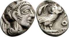 GRIECHISCHE MÜNZEN Attika Athen Obol 454/404 v. Chr. Kopf der Athena / Eule (Steinkauz), im Feld Olivenzweig. HGC 1665; Svoronos, Tf. 17. 0.63 g.; Sehr schön Erworben 2015 bei Solidus Numismatik.